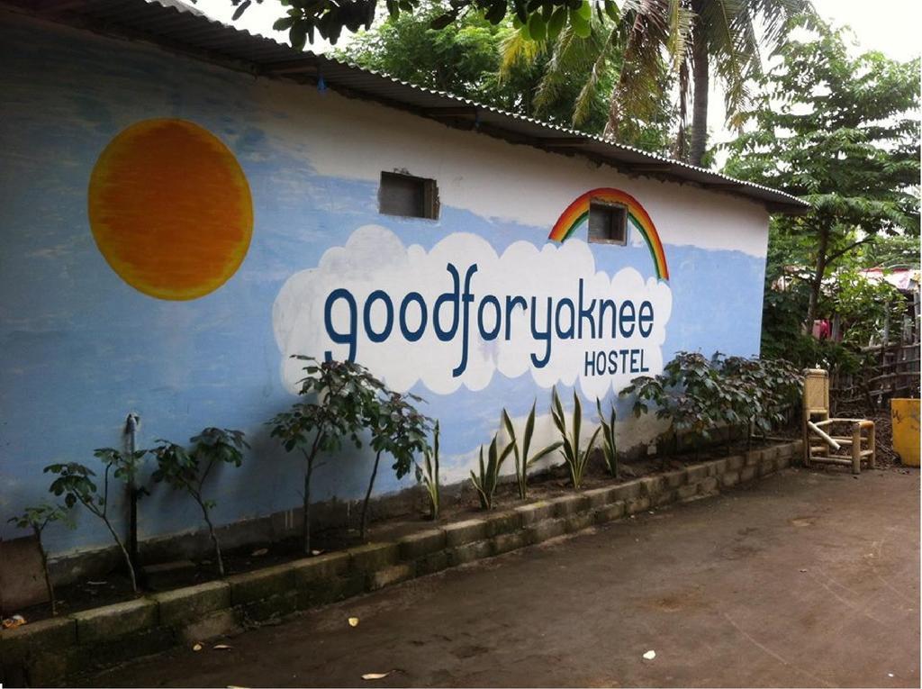 Good For Ya Knee Hostel & Bungalows (Adults Only) Гили Траванган Номер фото